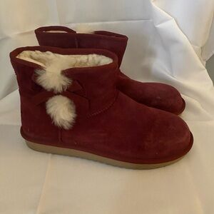 Gently used size 10 Maroon Ugg boots. Great condition !!